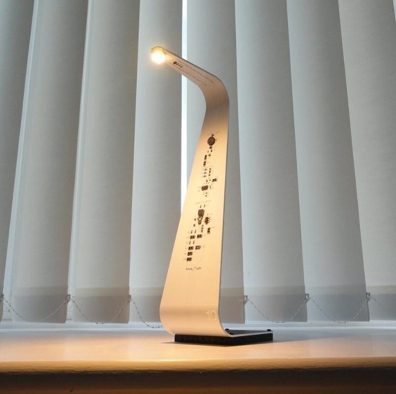 800x797 Desk Lamp